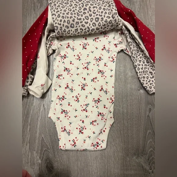 Lot of 3 Carter's 3 Month Items- Sleep Sacks and Bodysuits- NWT - Picture 5 of 11
